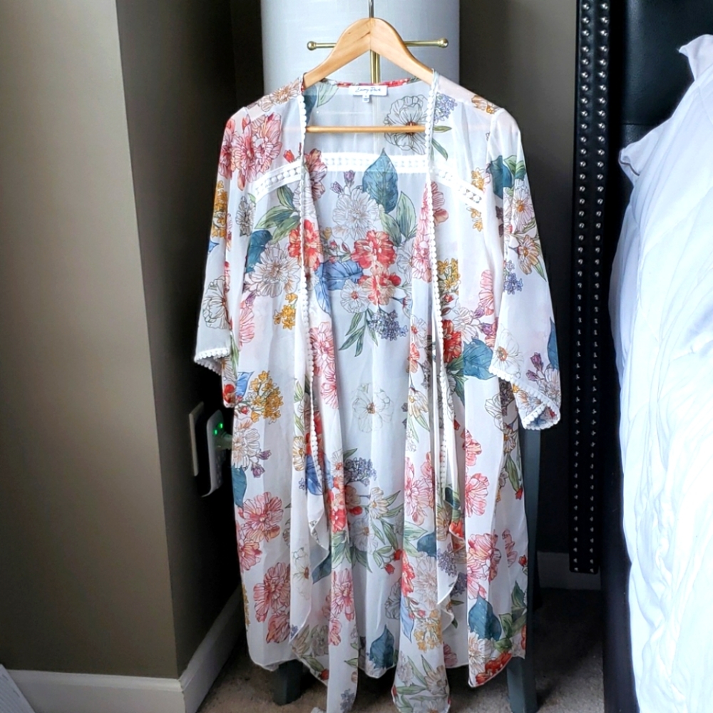 Emory Park XL Floral Kimono
